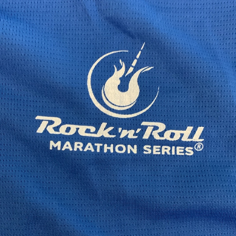 3/$20✨ Brooks Black Short Sleeve Tee Rock n Roll Series Marathon 2016 Nashville - Picture 10 of 10